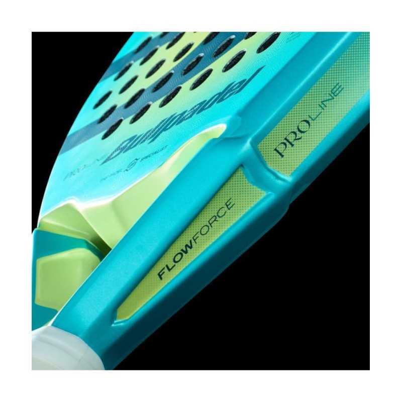 Bullpadel Flow W 25 en action – Puissance et précision à chaque coup